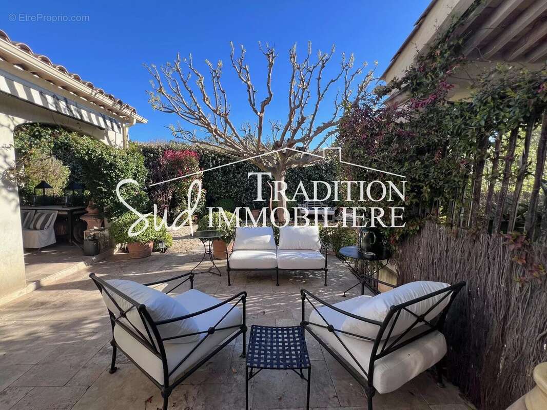 Maison à MAUSSANE-LES-ALPILLES