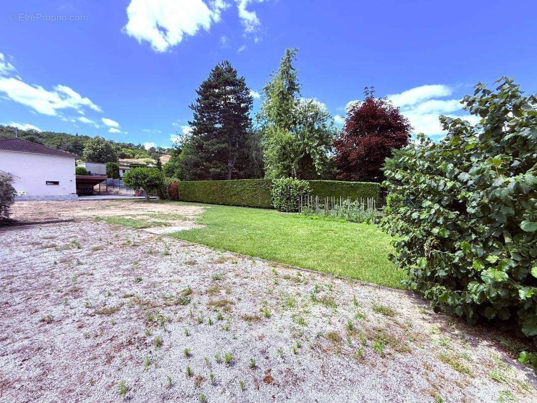 Terrain 515 m² à Montagny  - photo 3