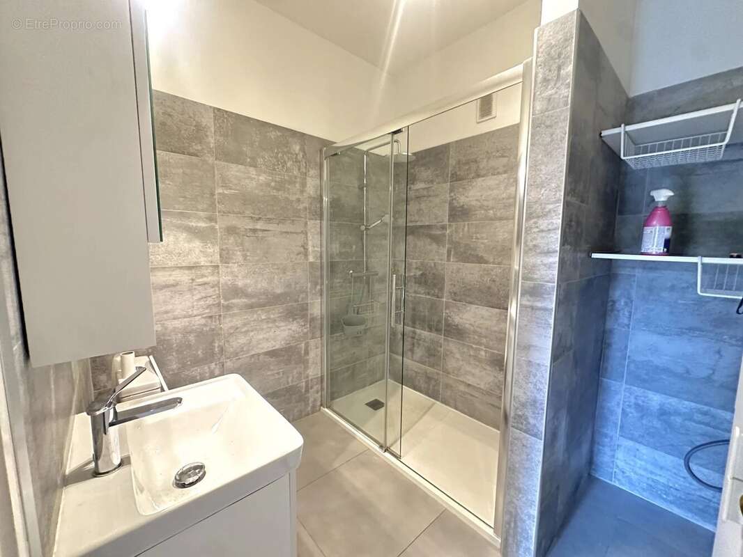 Nice corniche fleurie studio 42m² + jardin 35m²+ cave - photo 11
