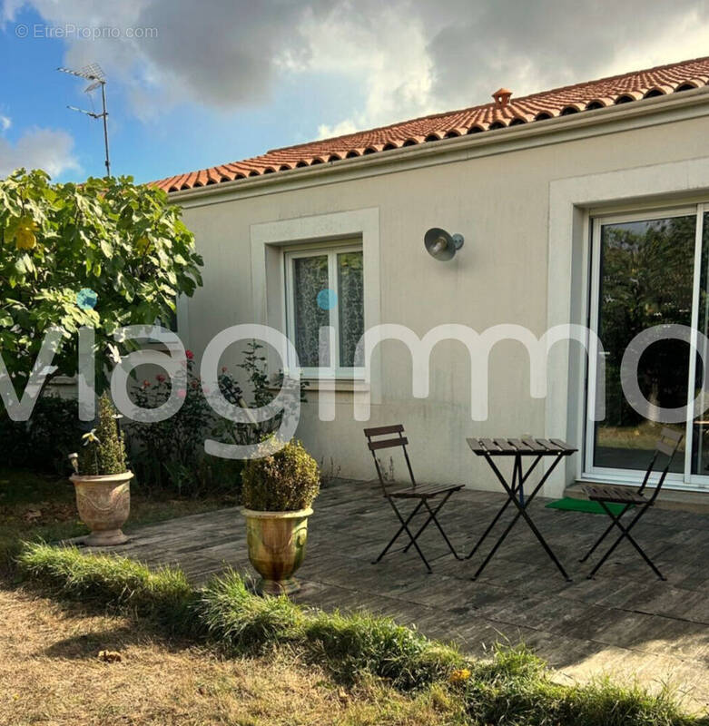 Maison à BEGROLLES-EN-MAUGES