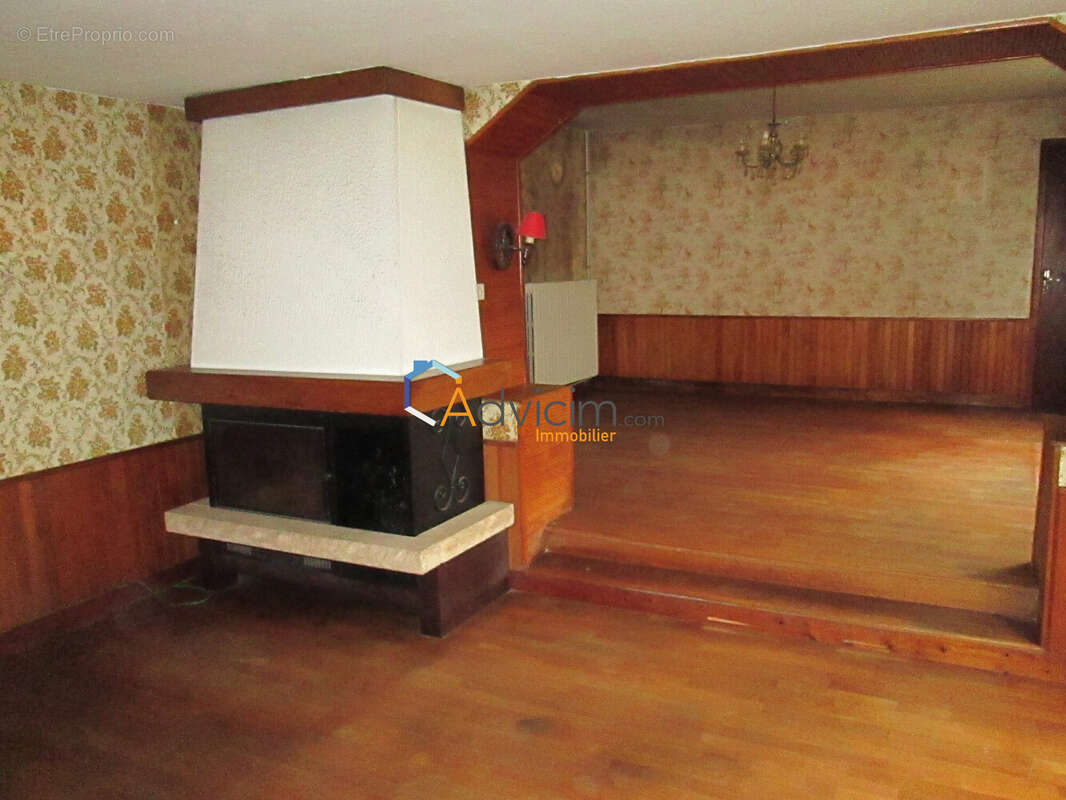 Maison à LUXEUIL-LES-BAINS