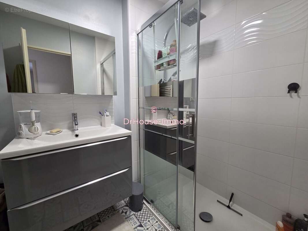 Maison 90 m² à Jaunay-Clan  - photo 20