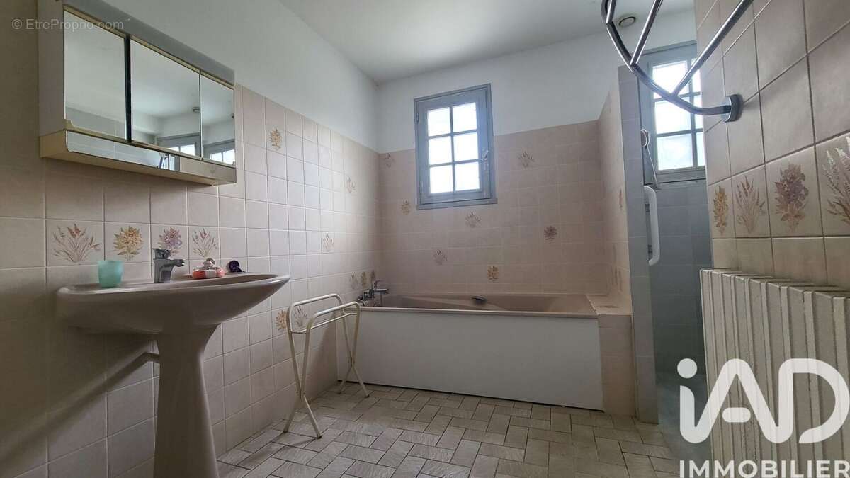 Photo 9 - Maison à VERNANTES