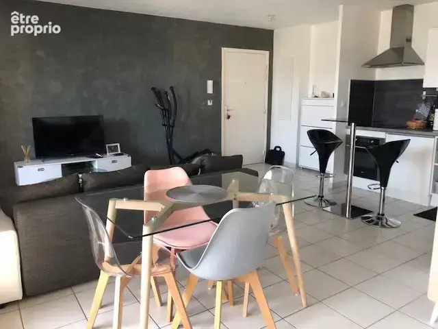 Appartement récent type 3,51.79m², deux chambres, terrasse, box en sous-sol - photo 4