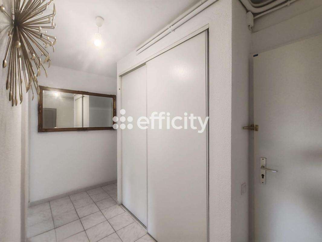 Appartement à MARSEILLE-15E