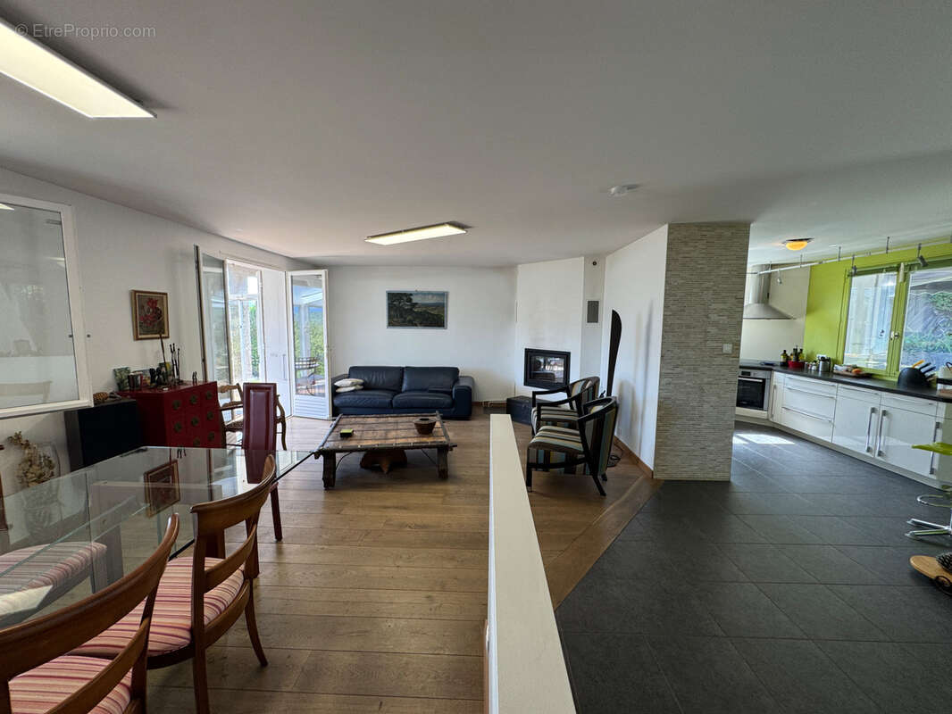 Maison à THISE