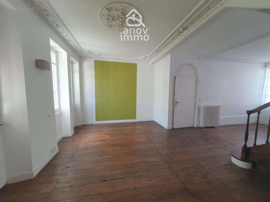 Centre ville, belle maison de 196m2 5/6 ch, jardin - photo 4