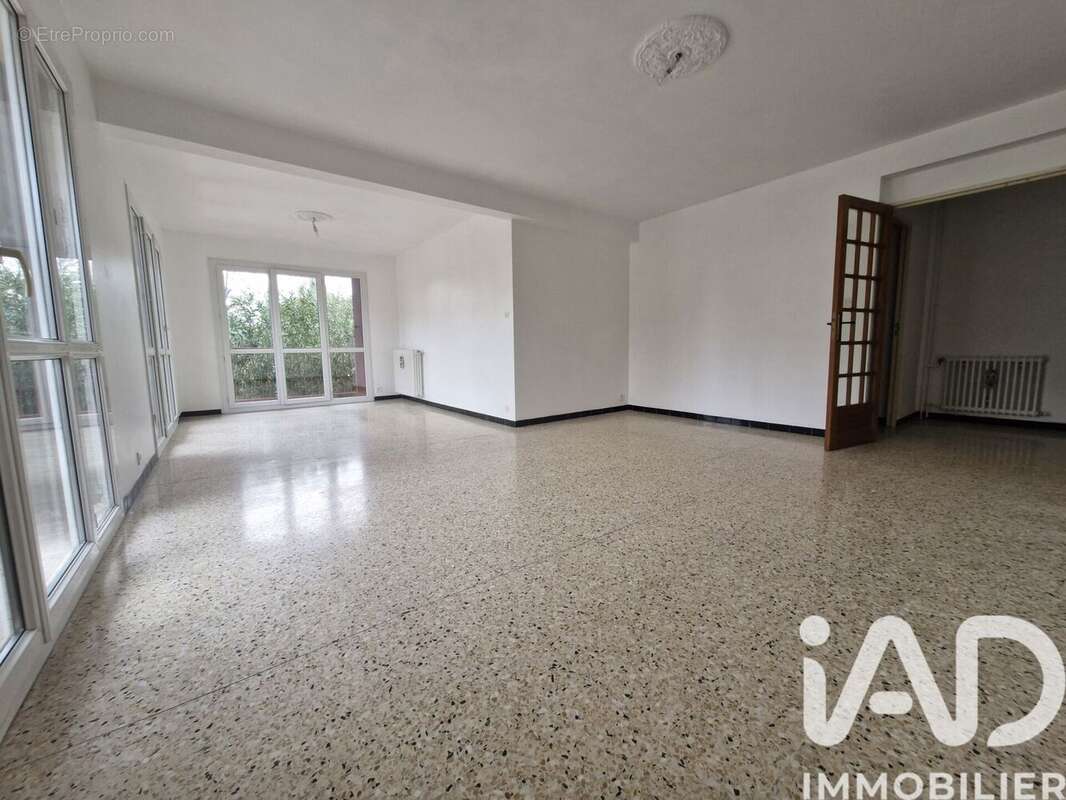 Photo 2 - Appartement à LA GARDE