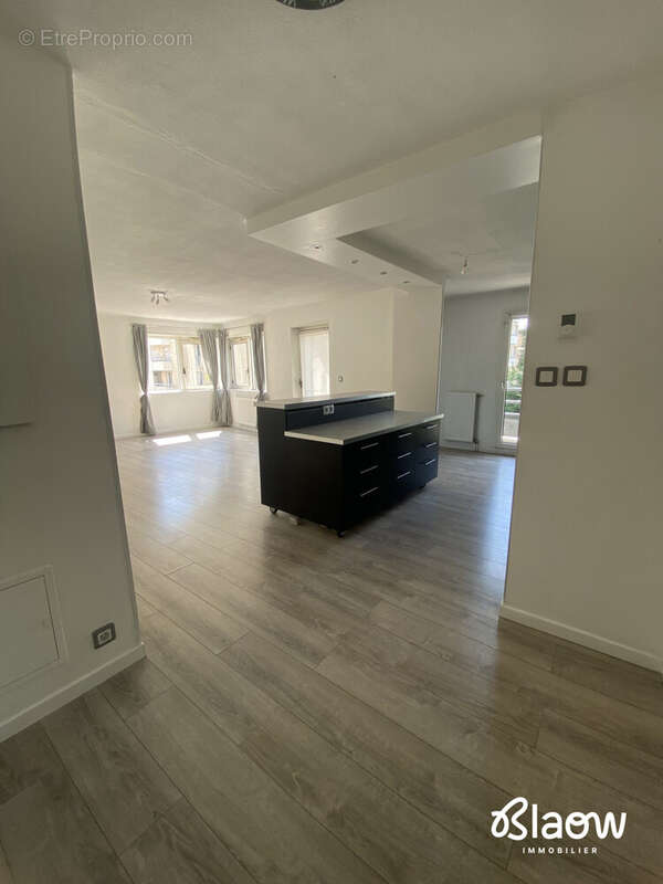 Appartement à LYON-8E