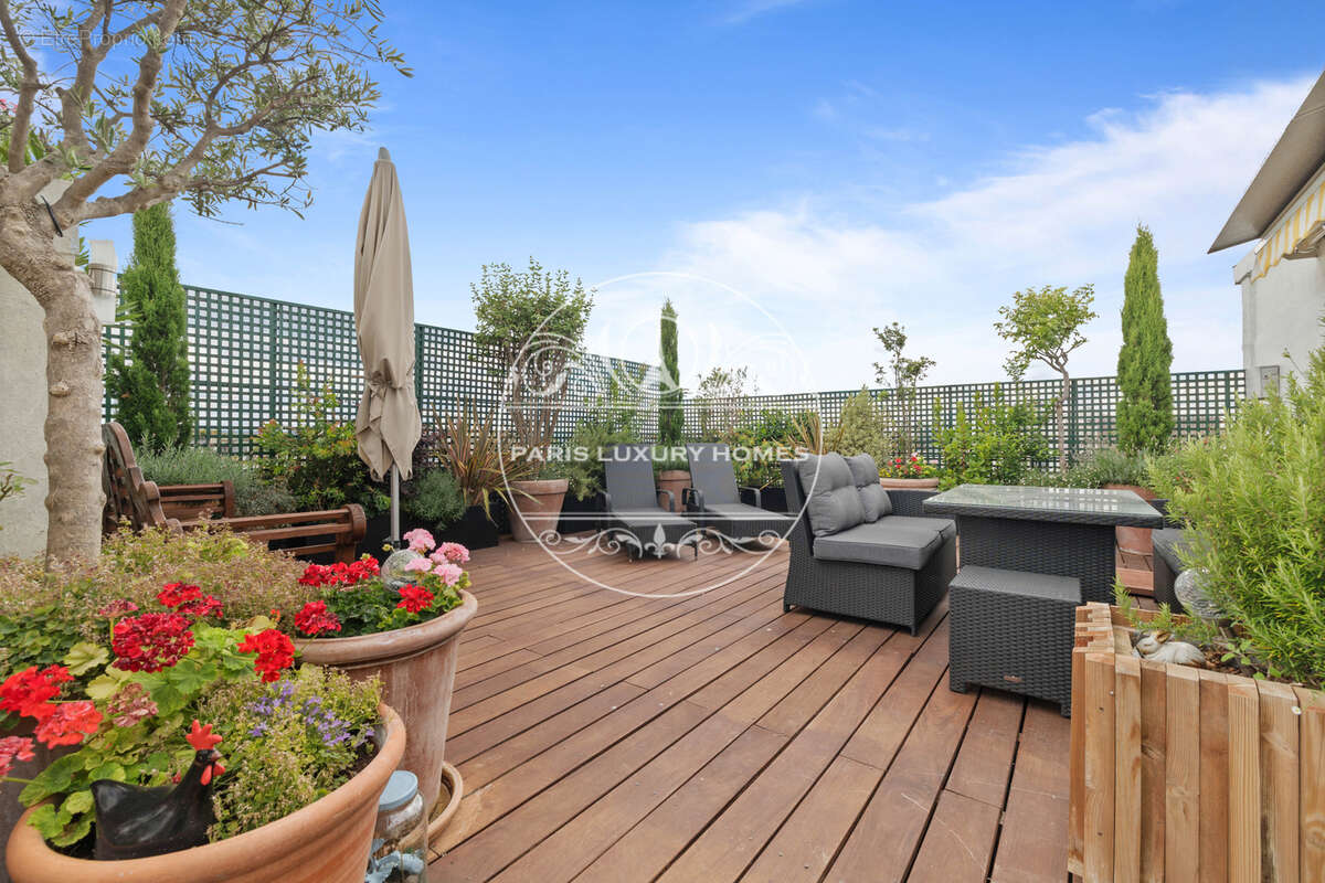 Exceptionnel penthouse avec terrasse à Paris 16ème ! - photo 5