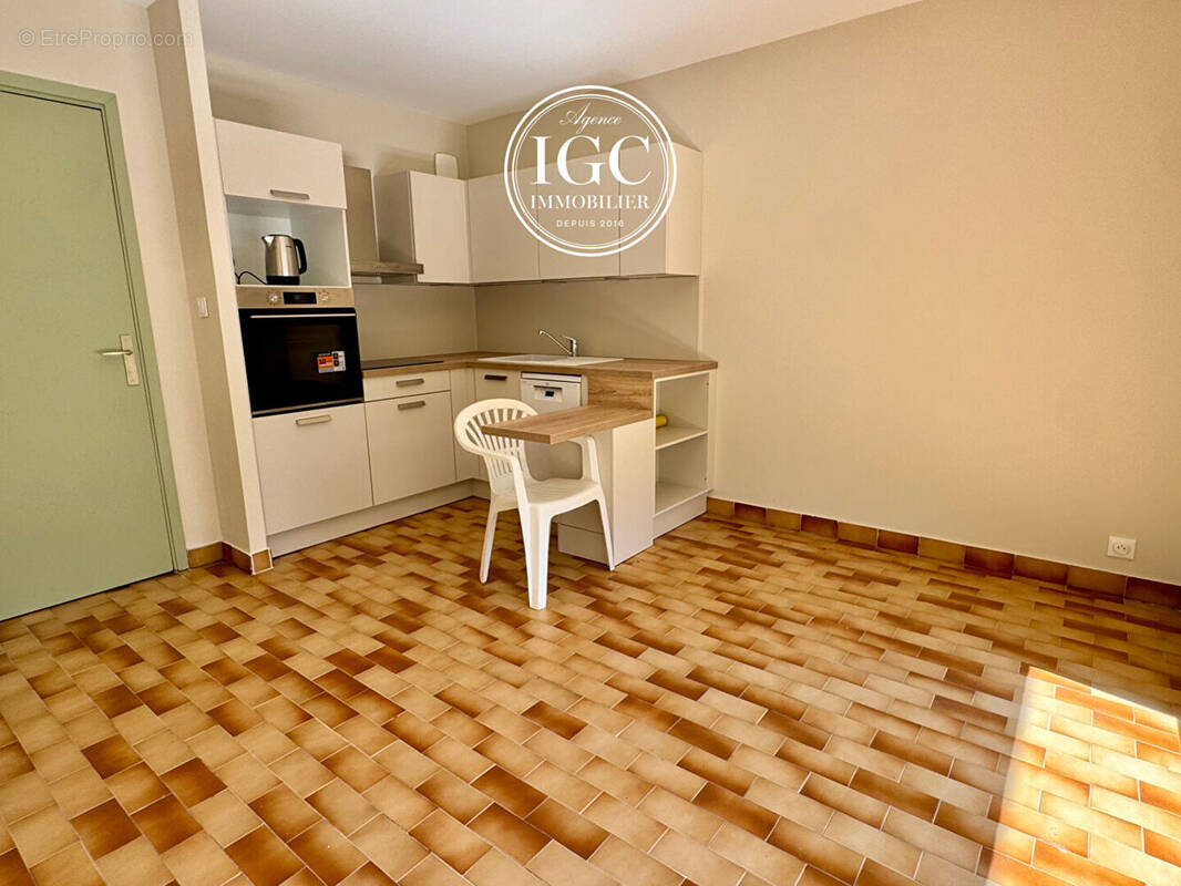 Appartement à CARRY-LE-ROUET