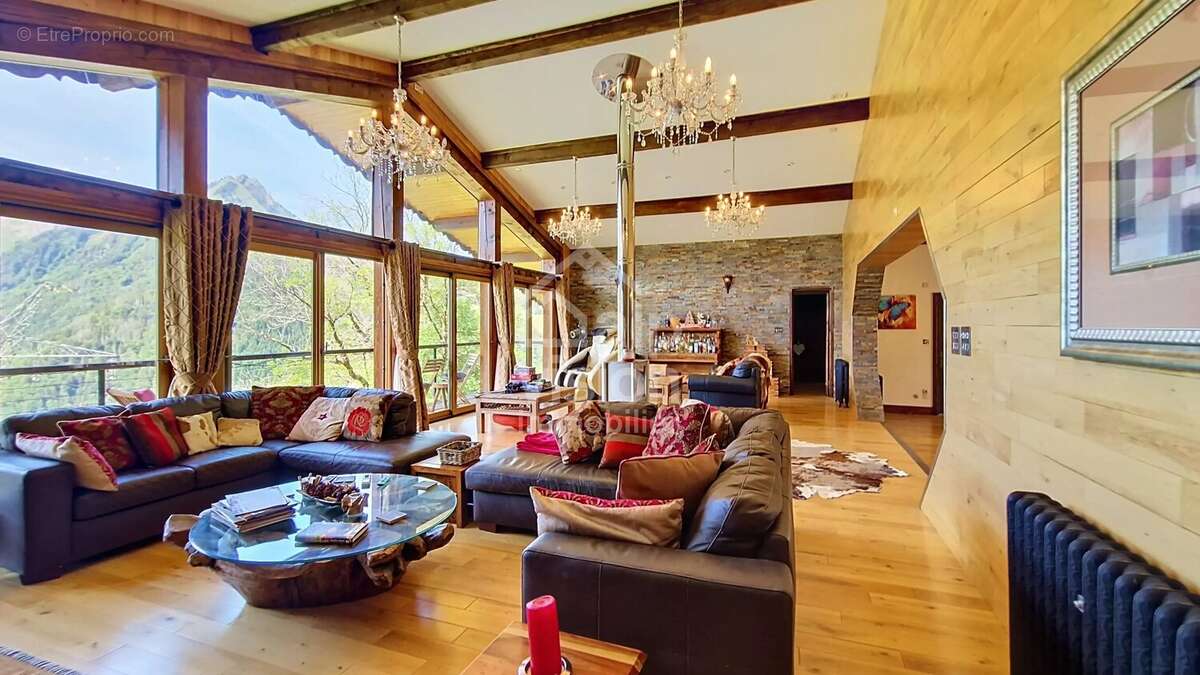 Magnifique ferme rénovée - Abondance - 10 pièces - vue montagne - photo 3