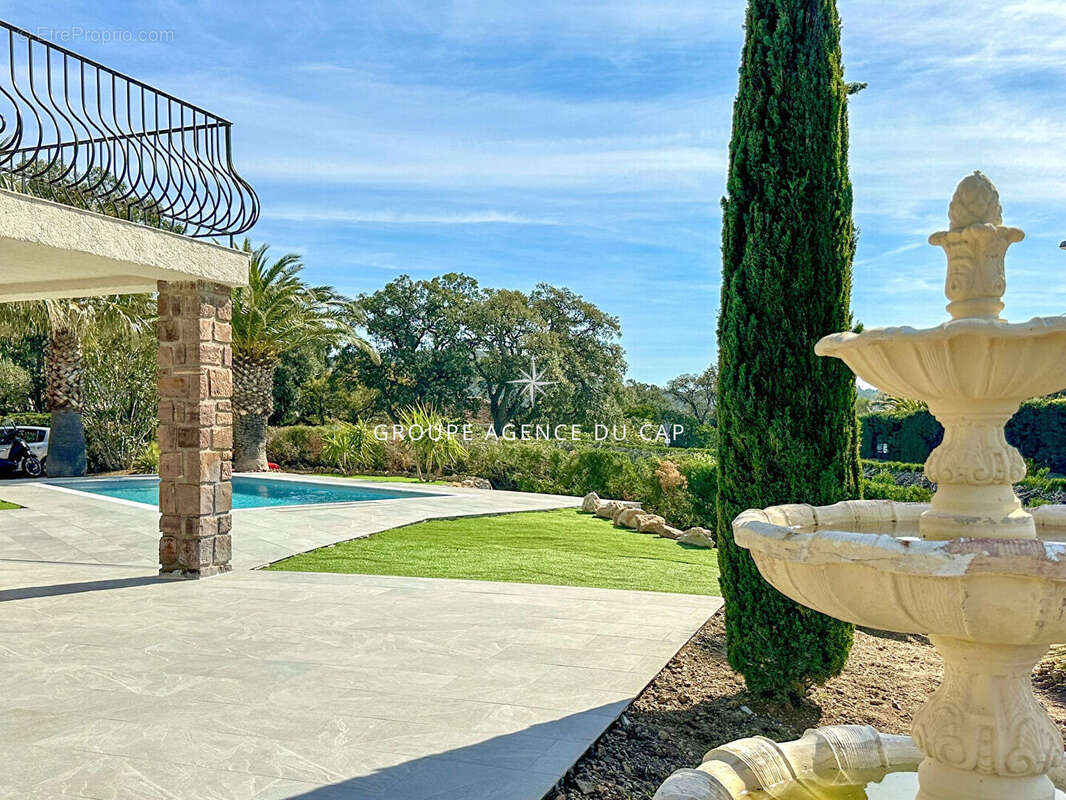 Villa renovee 7 pièces 200 m²  avec vue degagée mer, aux issambres - photo 12