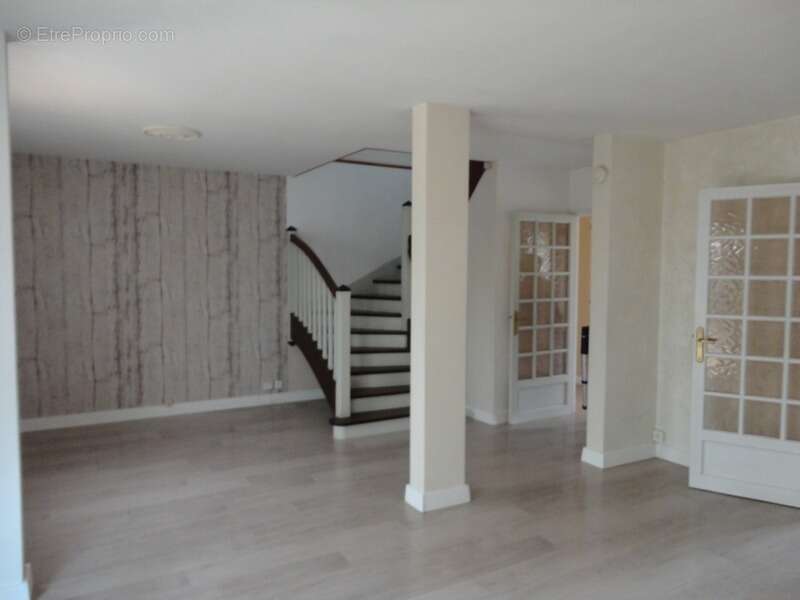 Dpt Tarn (81), à vendre Castres villa P6 de 124 m² sur terrain 358 m² avec terrasse et garage - photo 19