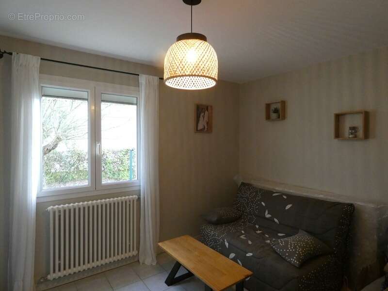 Maison à VACQUIERES