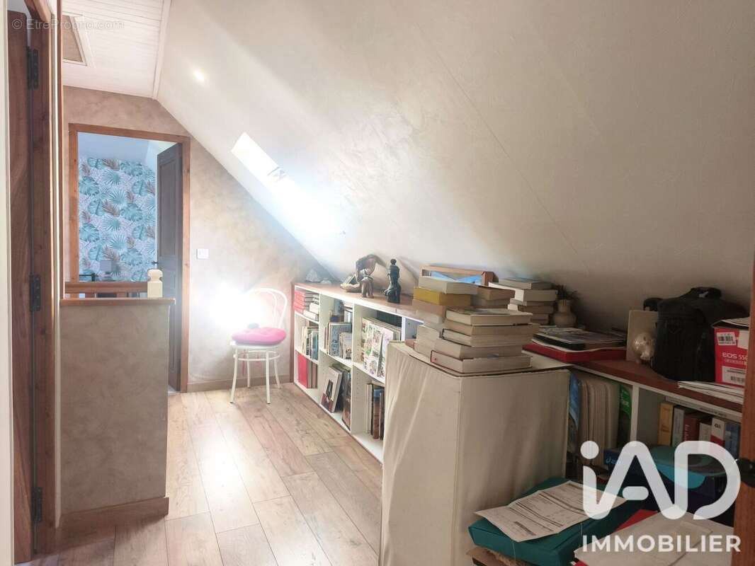 Maison 120 m² à Castelnau-De-Mandailles  - photo 9