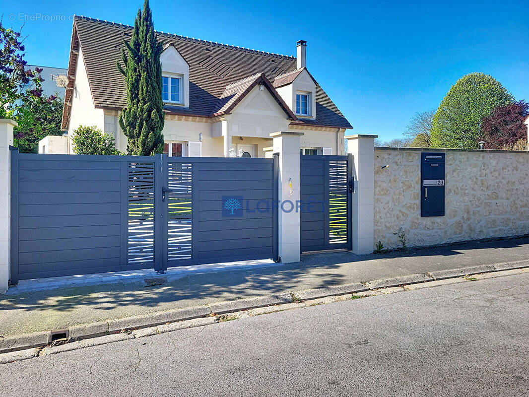 Maison à CHAUNY