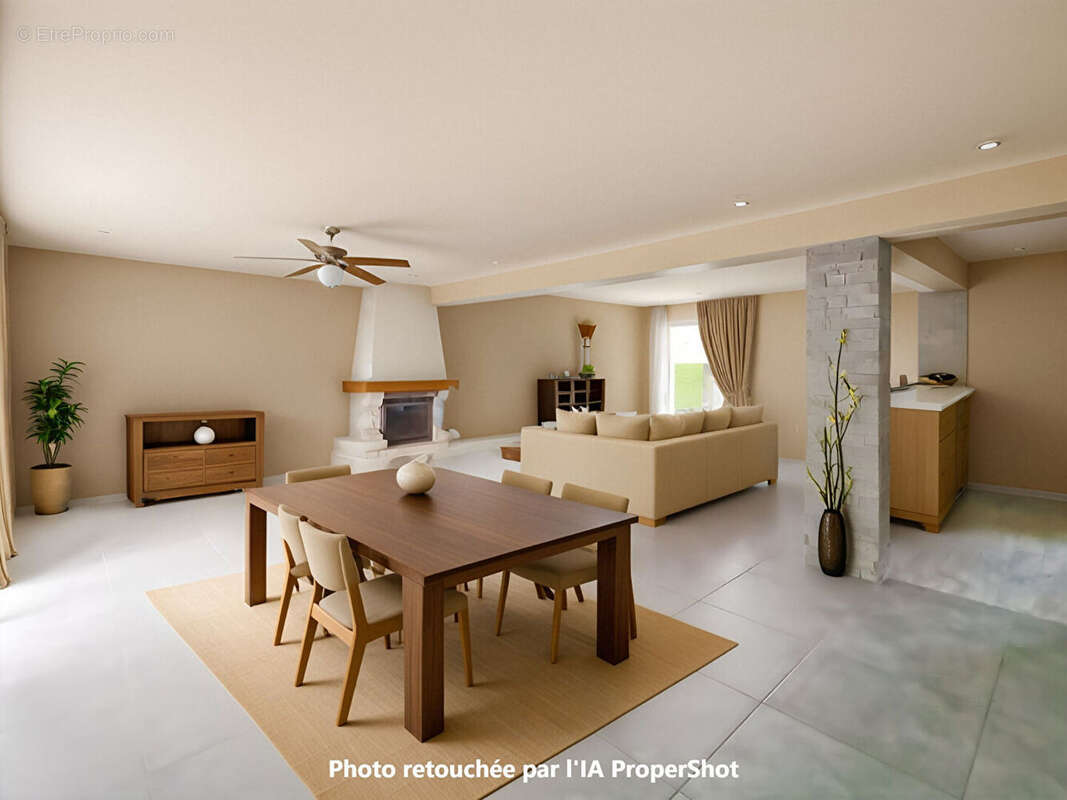 Maison à LA CHAPELLE-AUX-FILTZMEENS