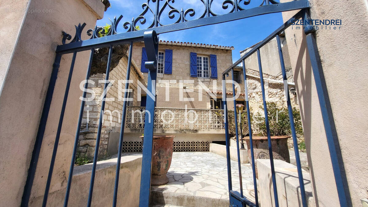 Maison à FRONTIGNAN