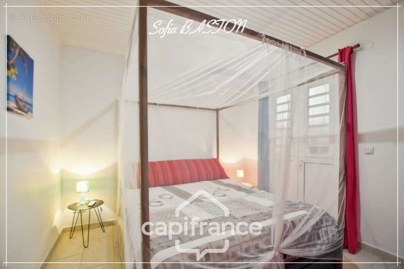 Maison à LES TROIS-ILETS