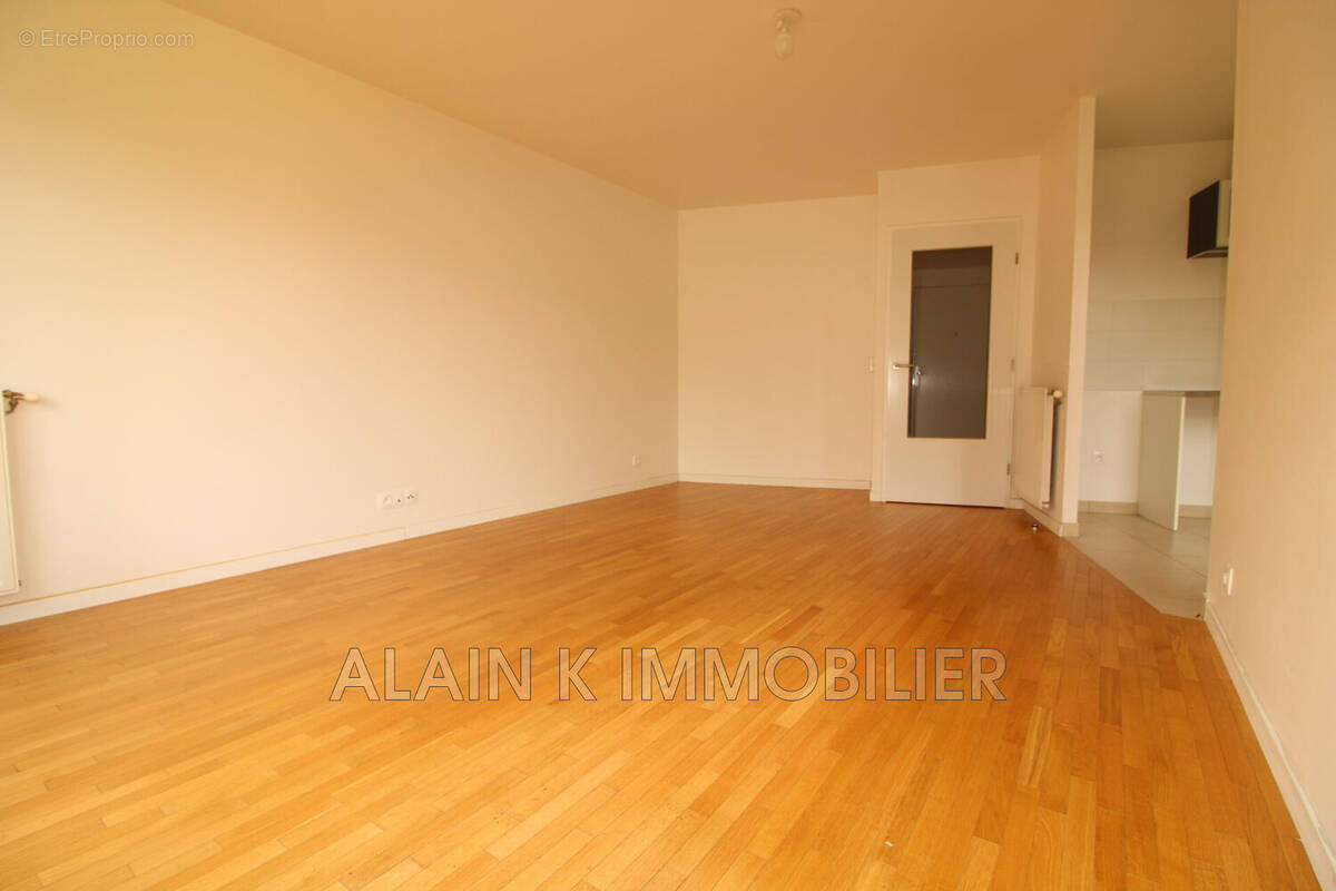 Appartement à CHAVILLE