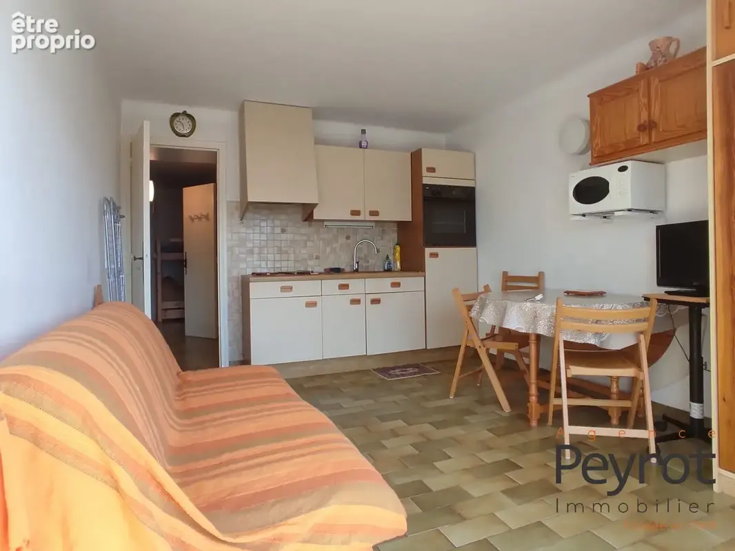 Appartement 28 m² à La Llagonne  - photo 2