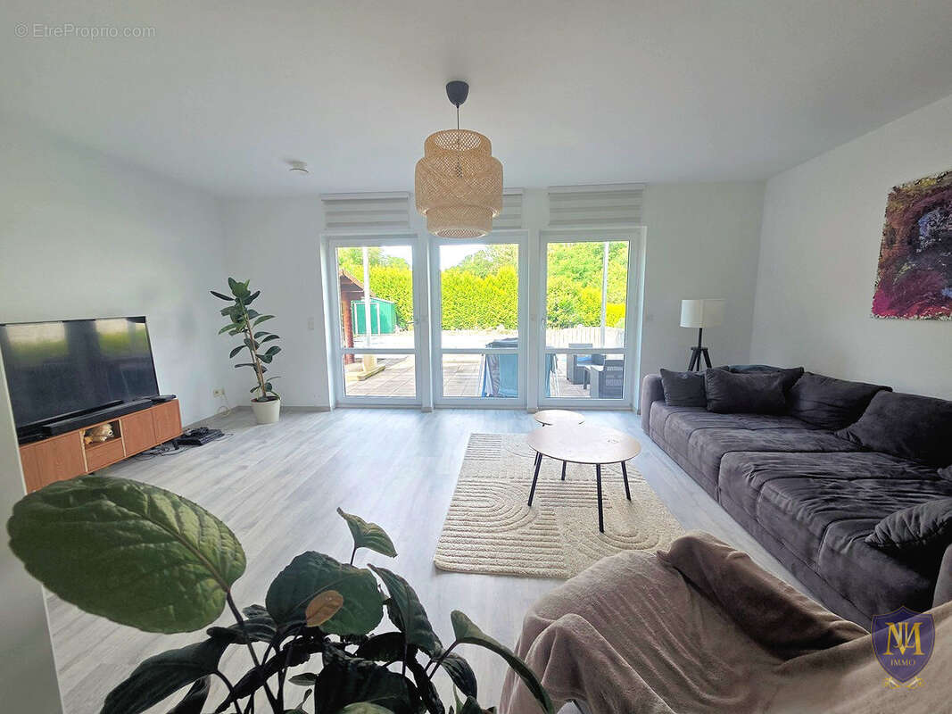 Blotzheim très au calme belle maison 6 pièces de 125 m2 sur 7,91 ares - photo 3