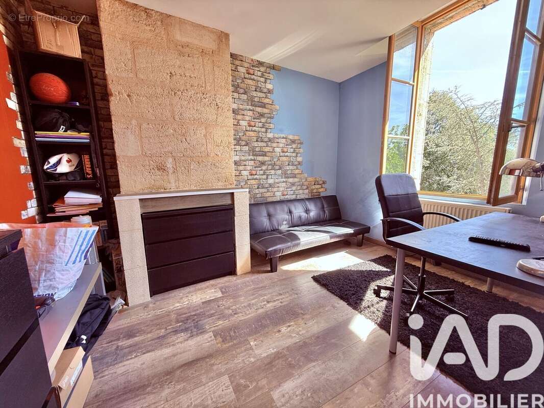 Photo 9 - Maison à IZON