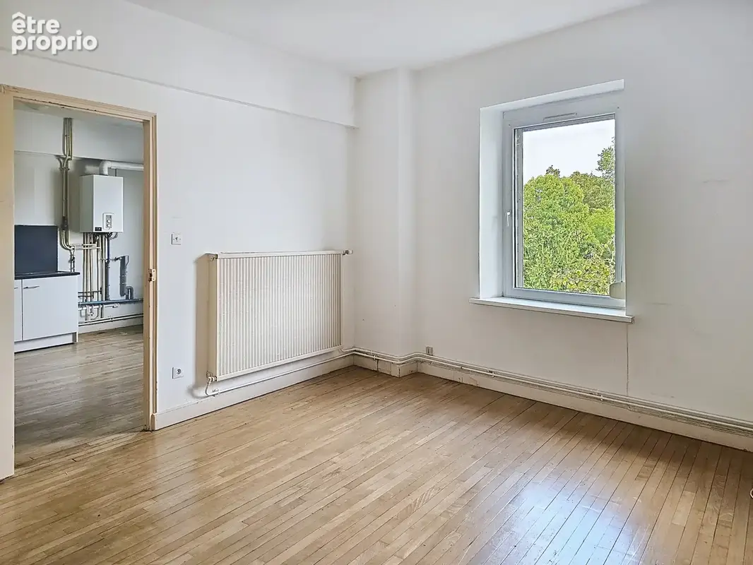 Immeuble de rapport - 6 appartements + 1 local professionnel - photo 3
