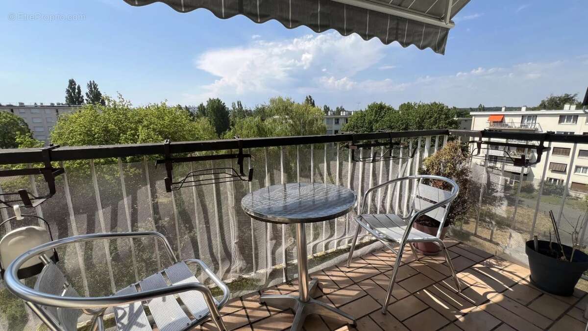 Appartement à PLAISIR