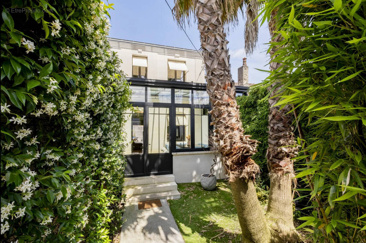 Maison à LE BOUSCAT
