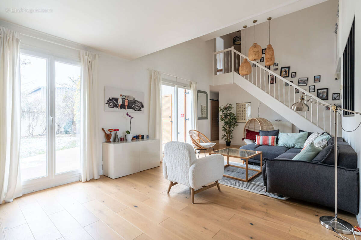 Maison Montesson - 206,06 m² - 7 pièces - photo 5