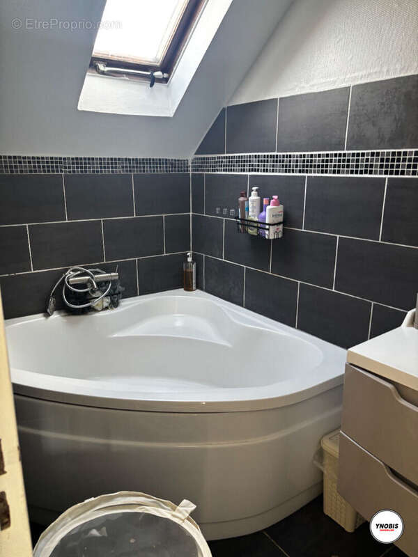 Maison à ROSNY-SUR-SEINE