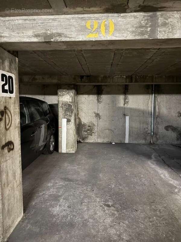 Parking - rue Mélingue - photo 2