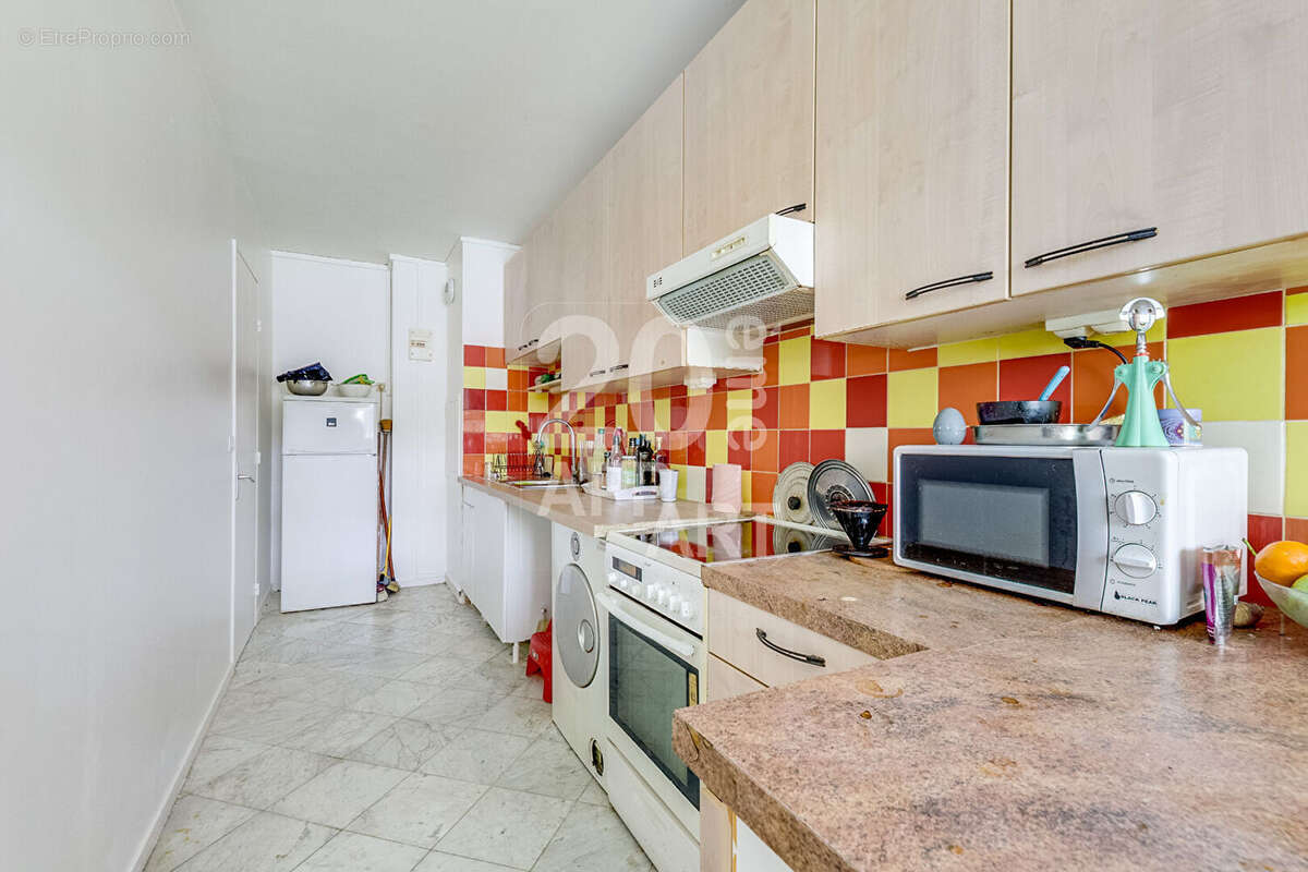 Appartement à PARIS-20E