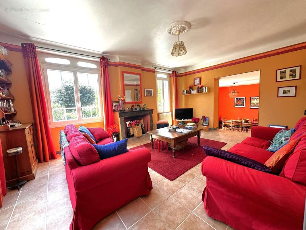 Maison à LOUBES-BERNAC