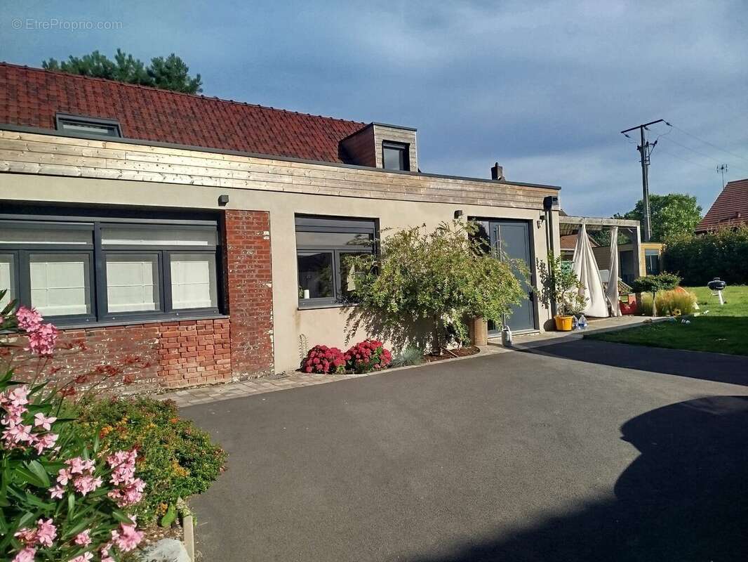 Maison à SEBOURG