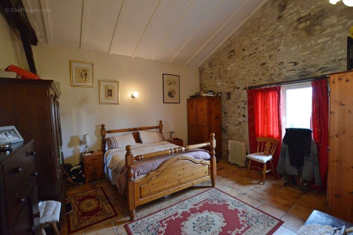 Maison à LOUBES-BERNAC