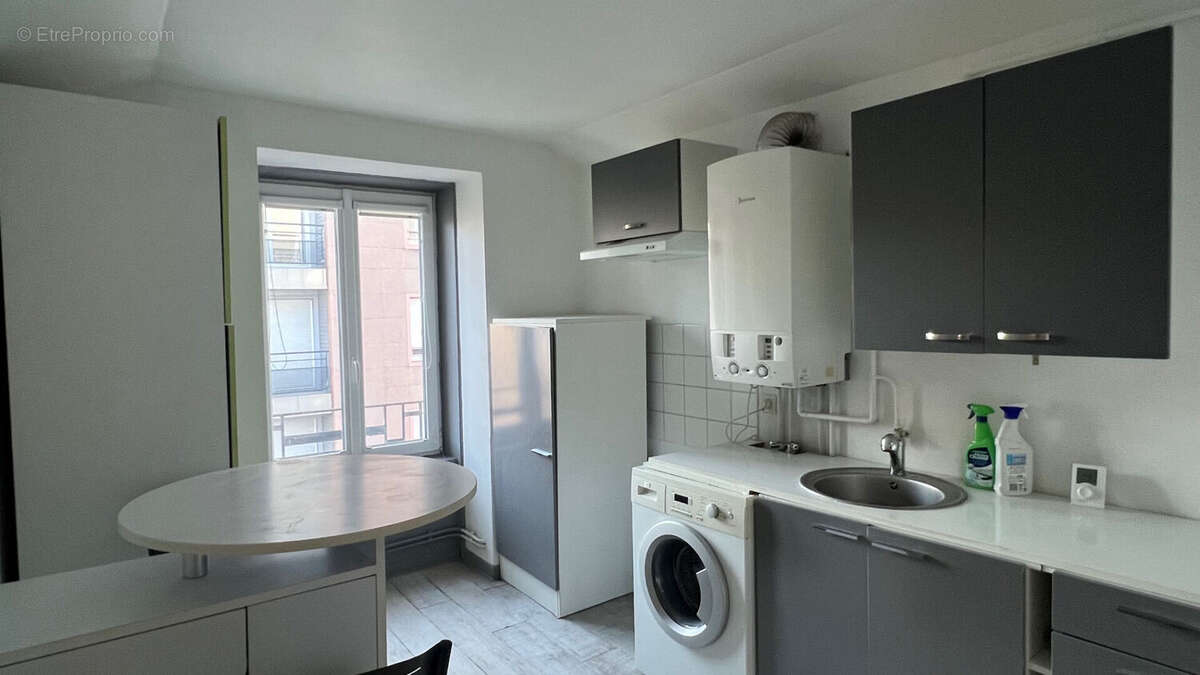 Appartement à SAINT-ETIENNE