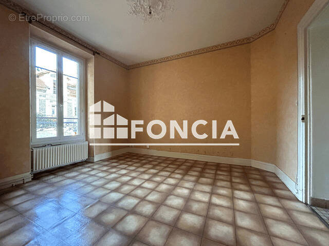 Appartement à CORBEIL-ESSONNES