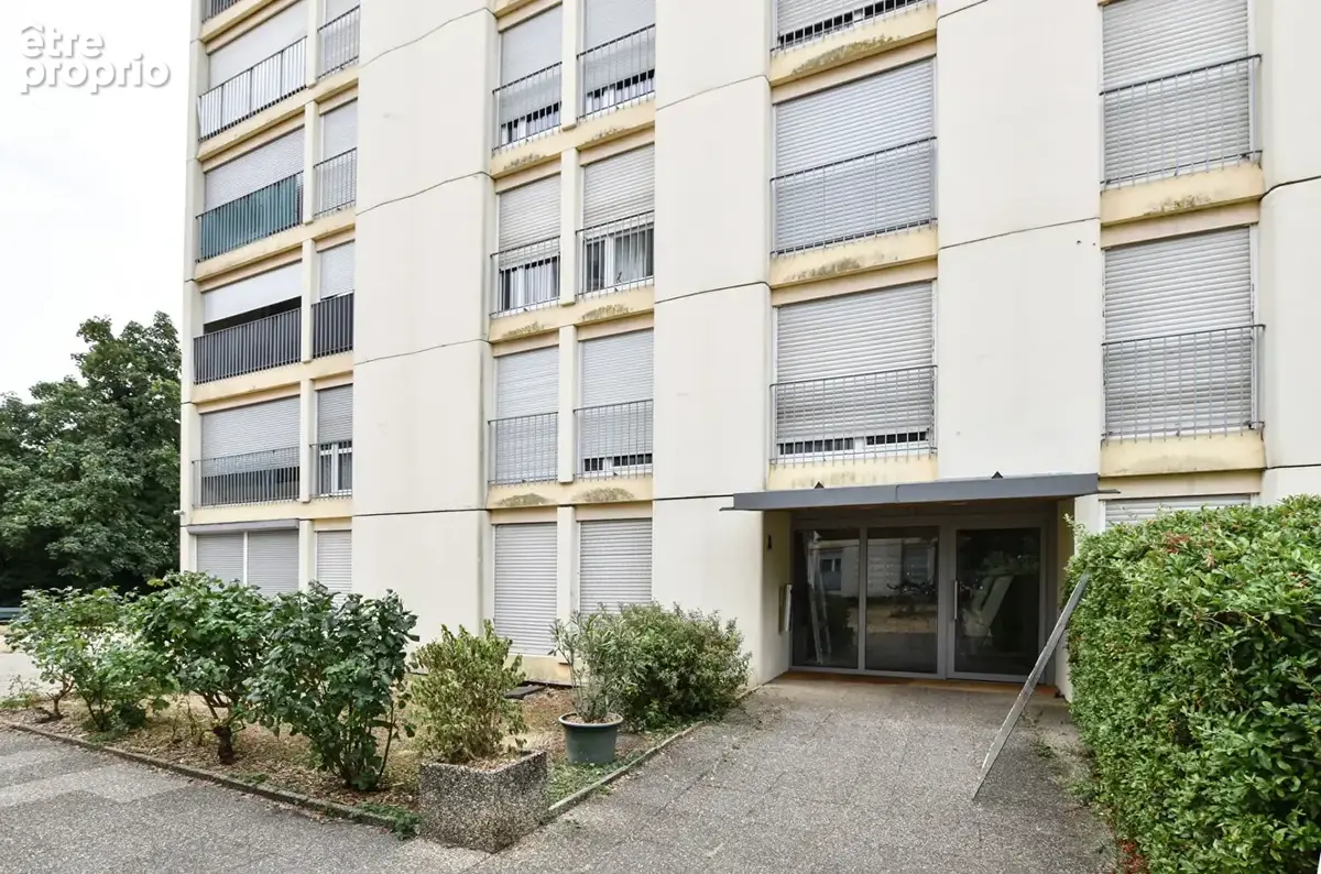 Appartement  2 pièces avec balcon et place de parking extérieur - photo 8