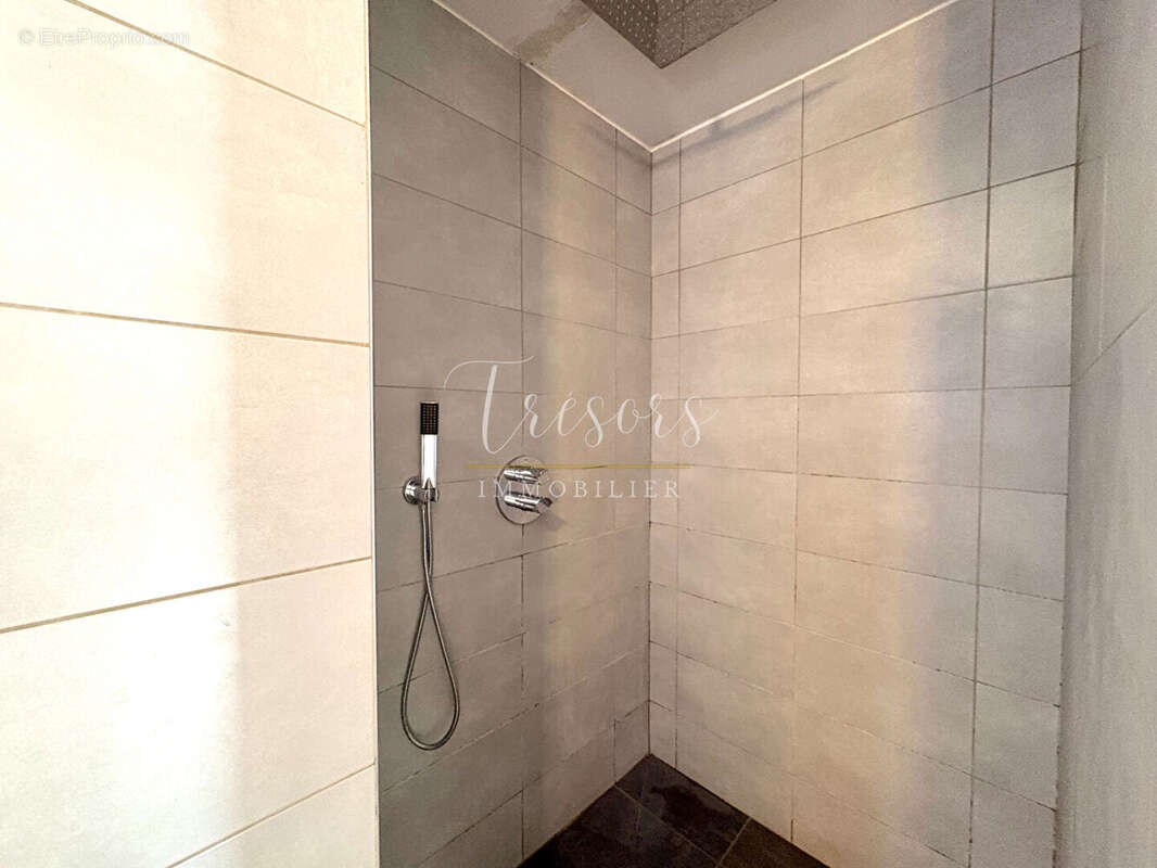 Appartement à AIX-LES-BAINS