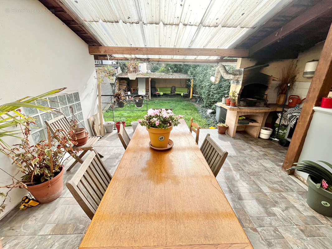 Maison à SARTROUVILLE