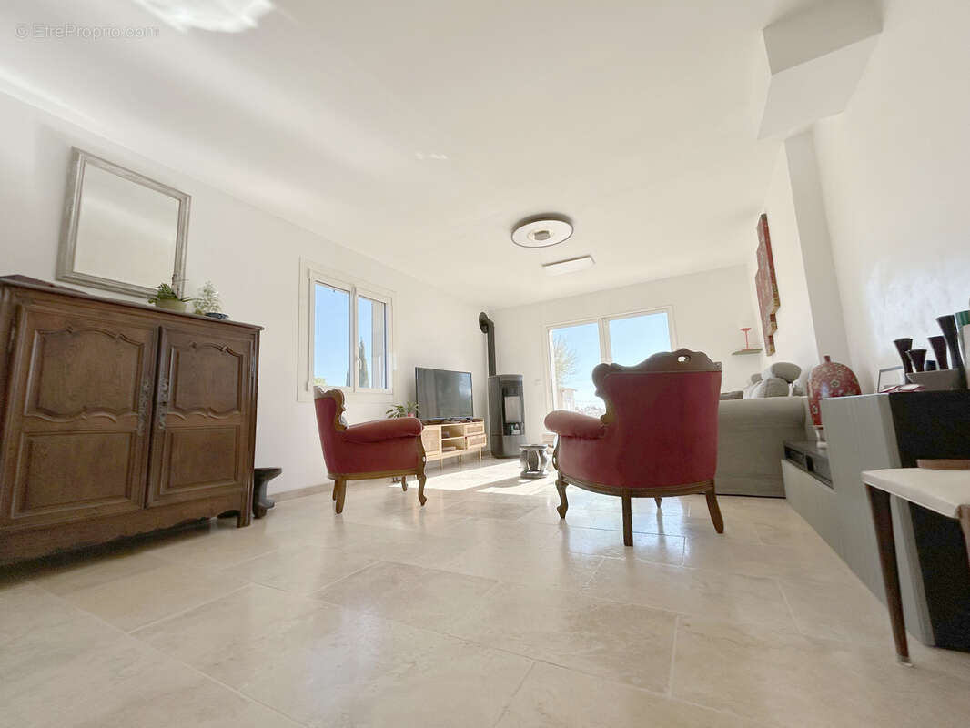 Maison à LEZIGNAN-CORBIERES