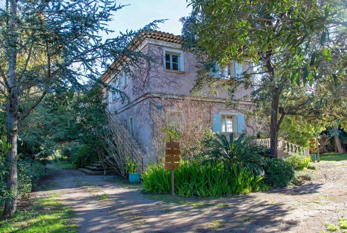 Maison à SAINT-RAPHAEL