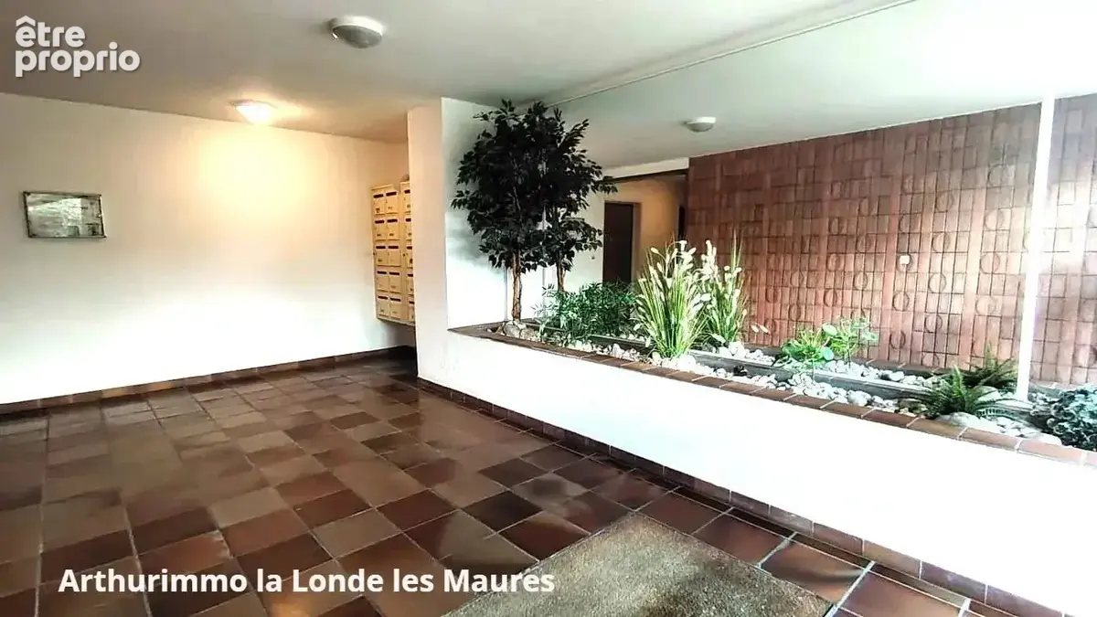 Photo Appartement à Hyeres au prix de 169 500€