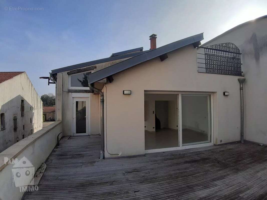 Proche Leyr grande maison de village - photo 2