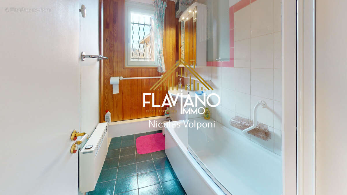 Appartement à LES THUILES