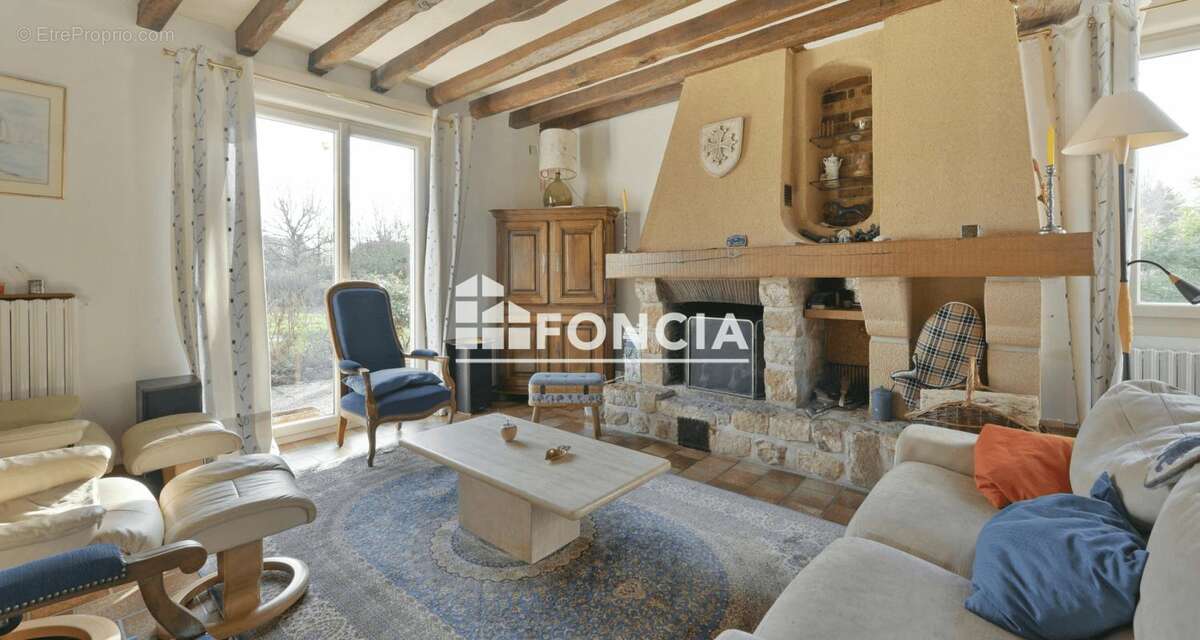 Maison à FRESNAY-SUR-SARTHE