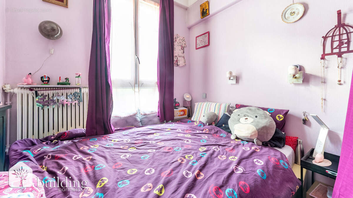 Appartement à COURBEVOIE